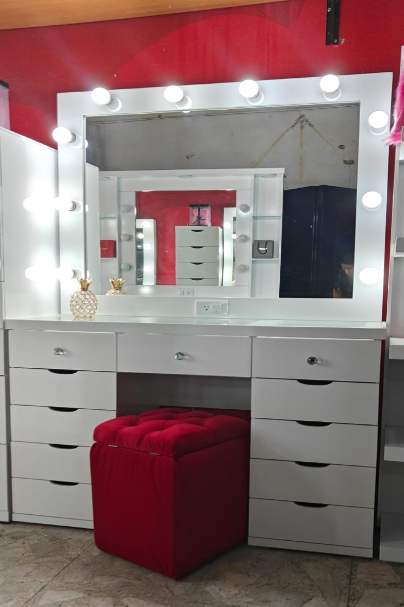 Vanity Diamante - Image 2